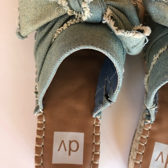 Dolce Vita Denim Knot Mules - Picture 4 of 5